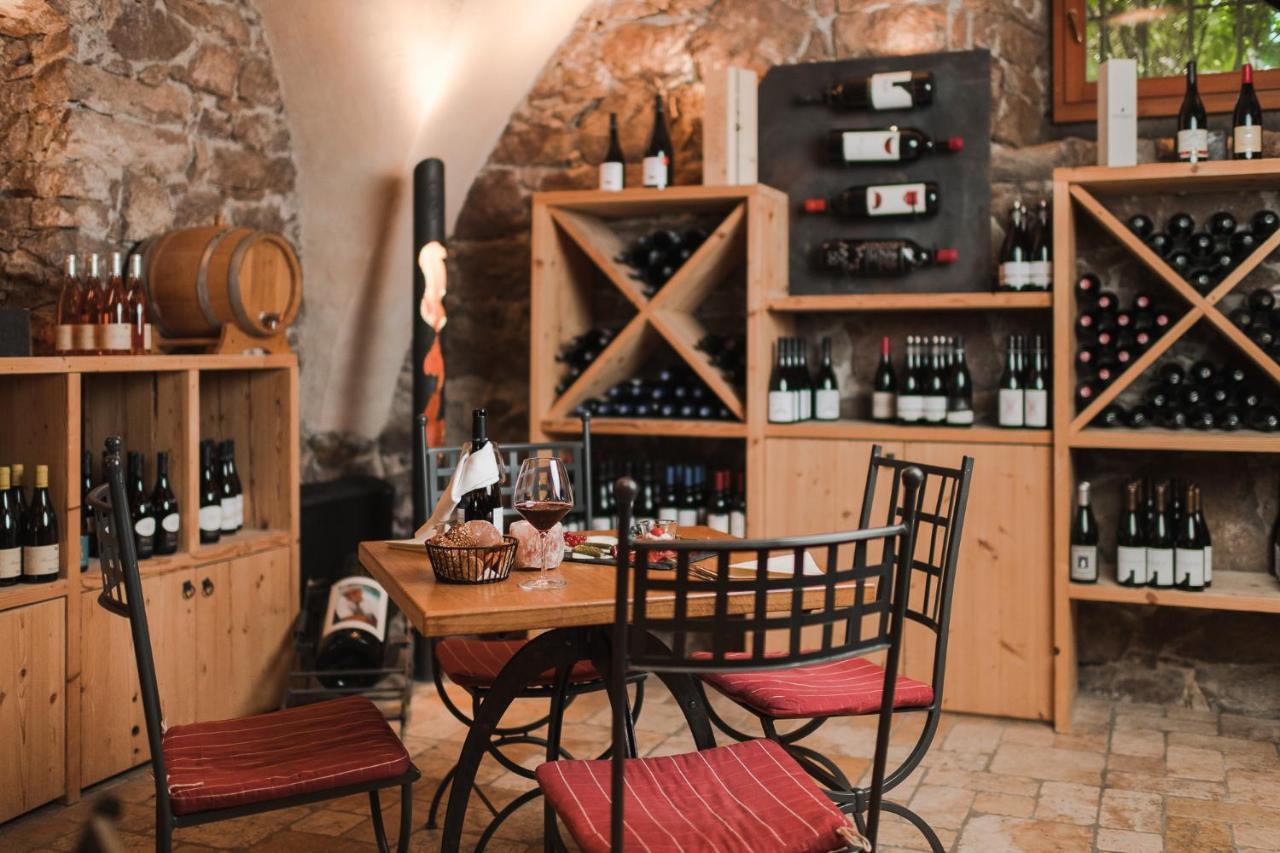 Hotel Mandelhof Appiano Sulla Strada Del Vino Esterno foto